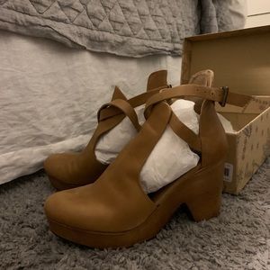 Free people shoes.